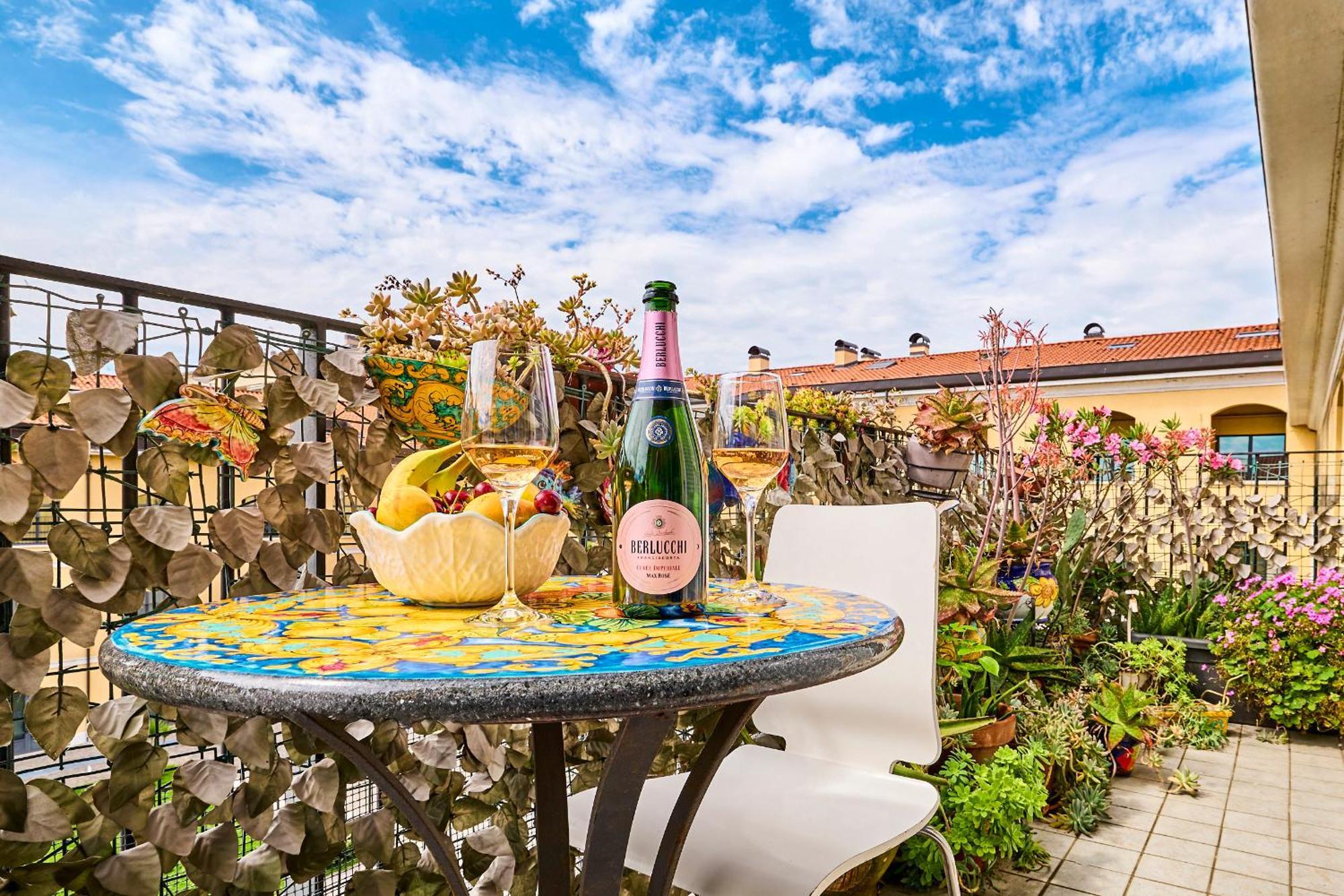 Luxy Appartment Close Navigli Milánó Kültér fotó